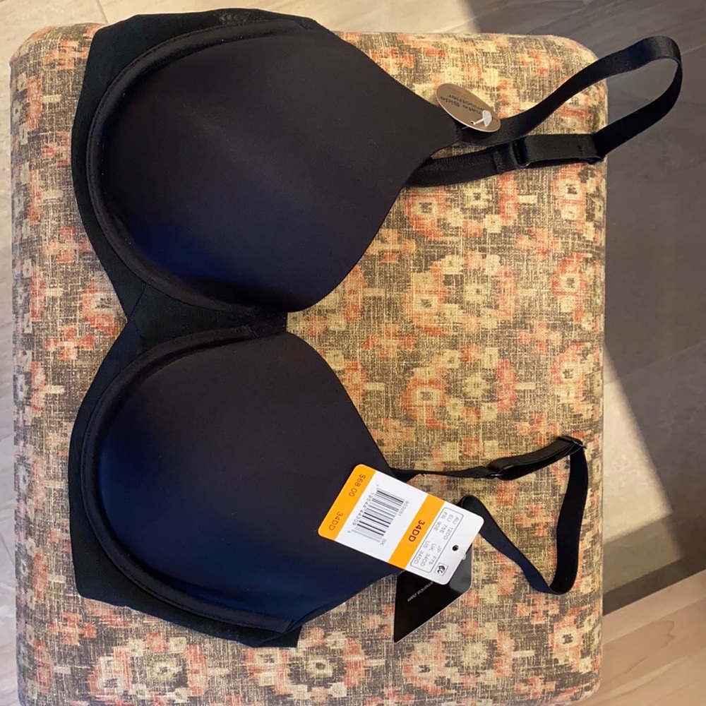 Wacoal 34dd black bra